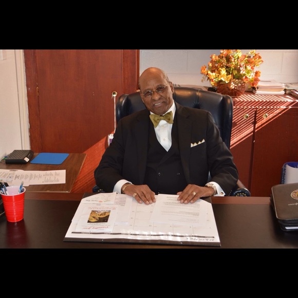 Meet your Posher, James - Picture 1 of 1